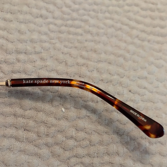 Kate Spade Blue and Gold Sunglasses with Green Case - Picture 6 of 6